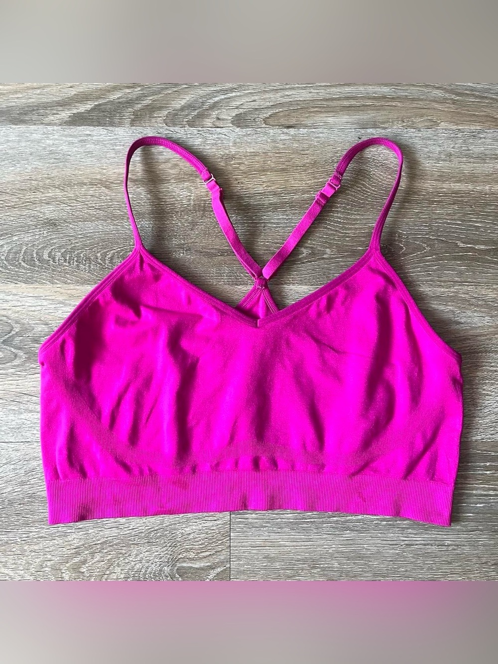 Hot pink / magenta racerback bralette / sportsbra / bra crop top - Picture 2 of 8